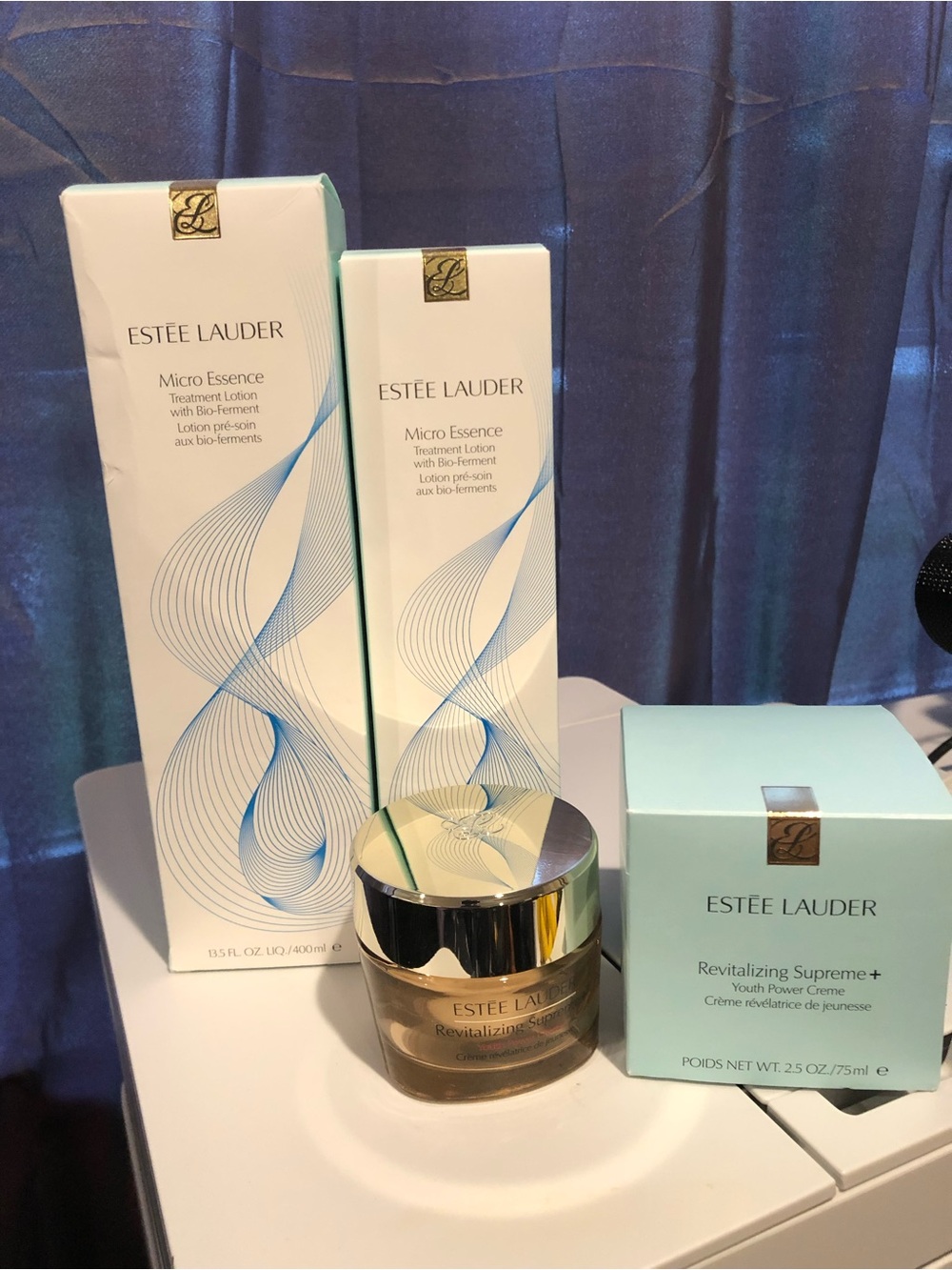 Estée Lauder skincare sets
4 items